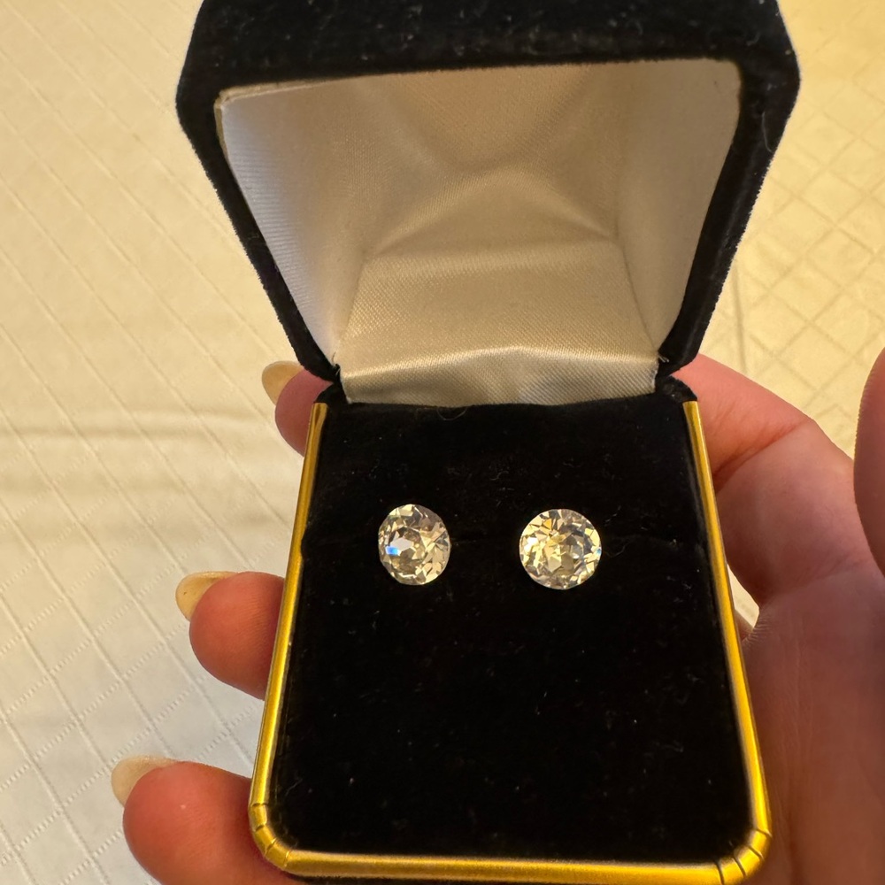 Elegant Silver Stud Earrings